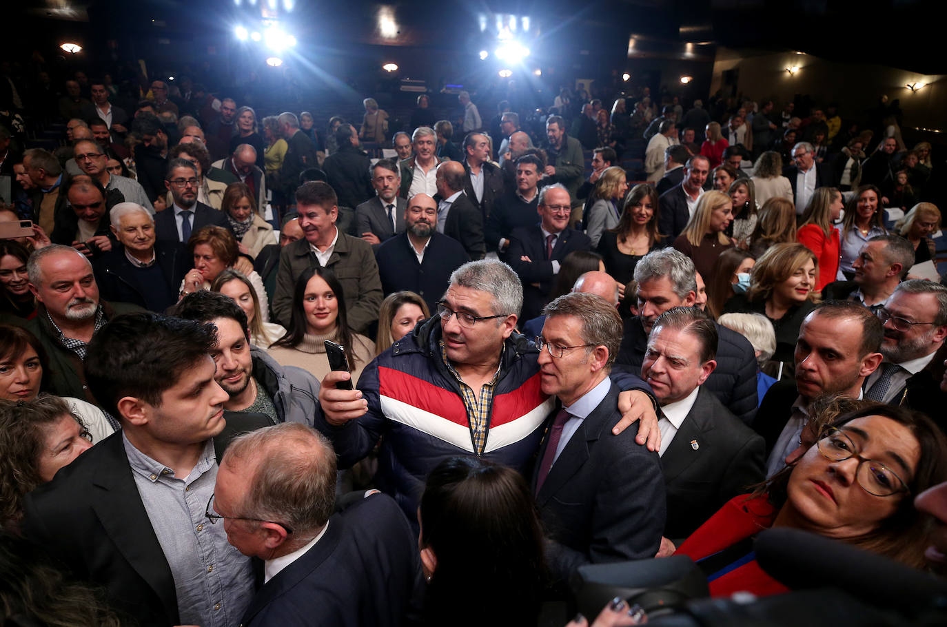 Fotos: Feijóo presenta a Diego Canga como candidato a la Presidencia del Principado