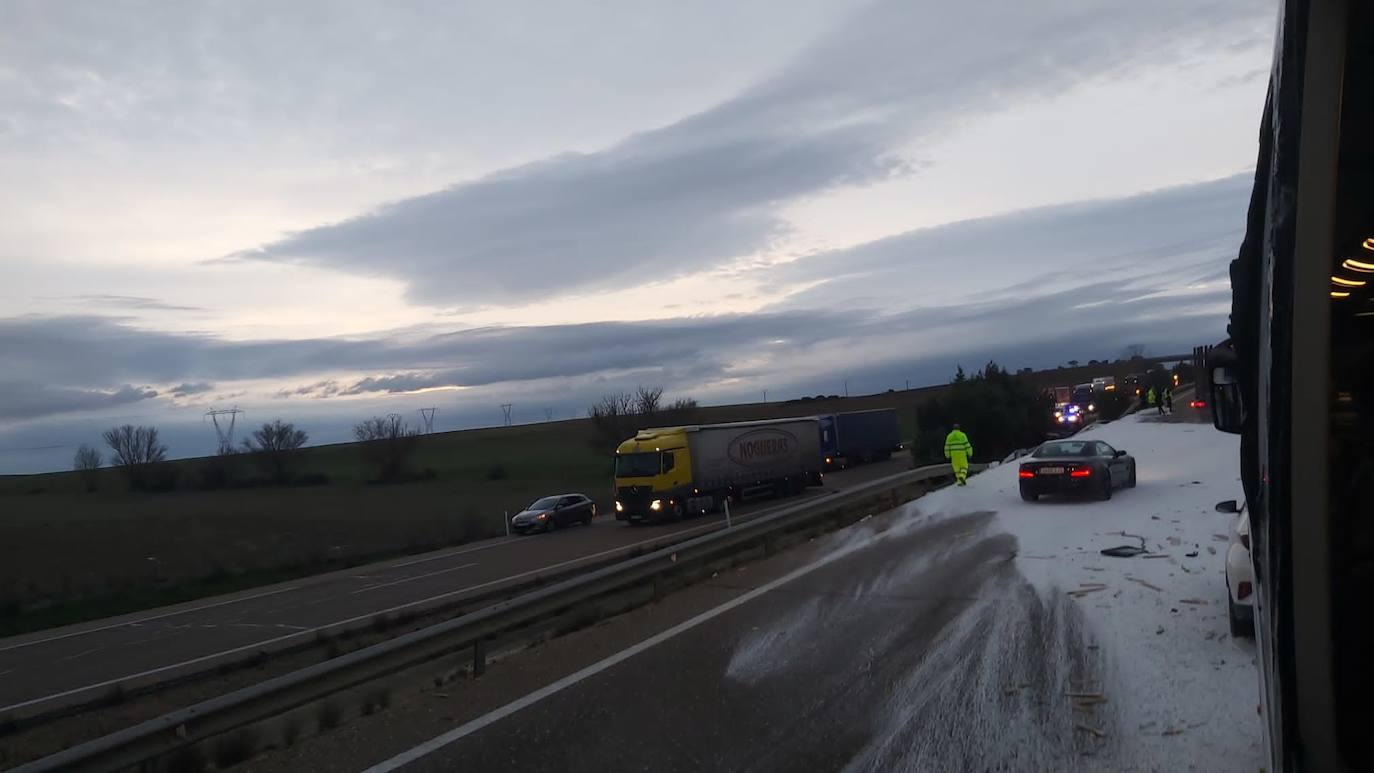 Fotos: Tragedia en Zamora: muere un camionero tras chocar con un autobús de la línea Madrid-Asturias