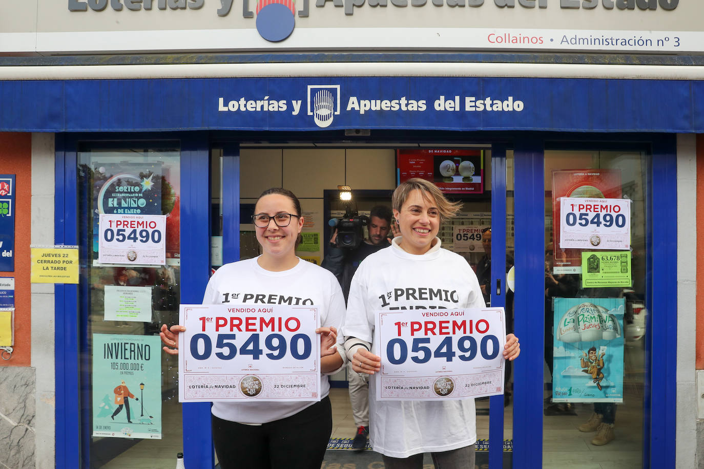 Fotos: Asturias celebra su suerte en la Lotería de Navidad