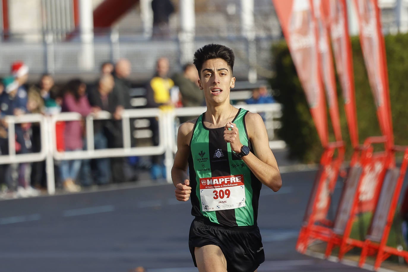 Fotos: ¿Participaste en la Carrera de Nochebuena de Gijón? ¡Búscate!