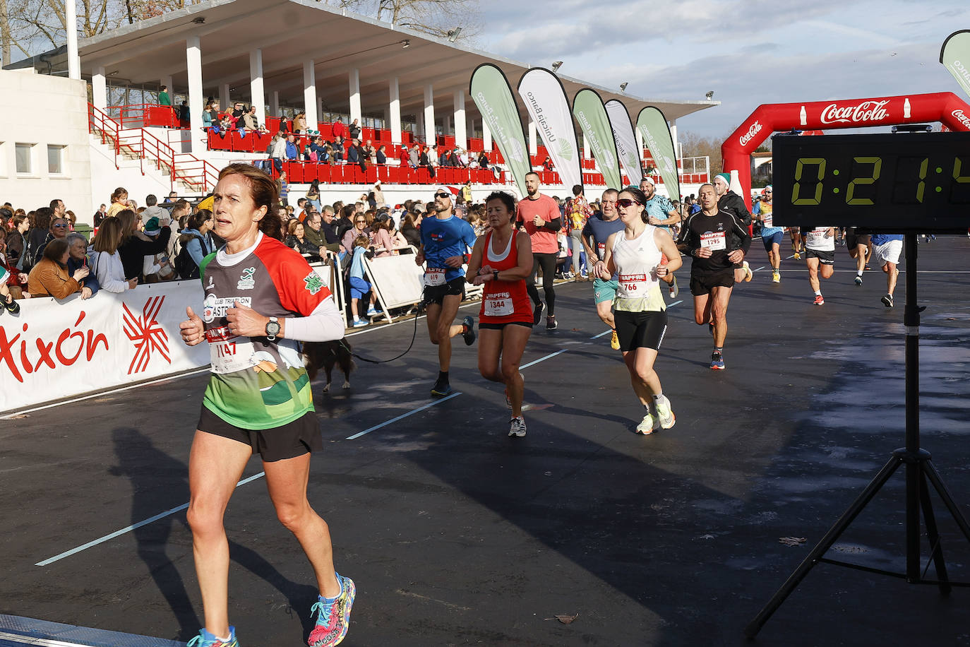 Fotos: ¿Participaste en la Carrera de Nochebuena de Gijón? ¡Búscate!