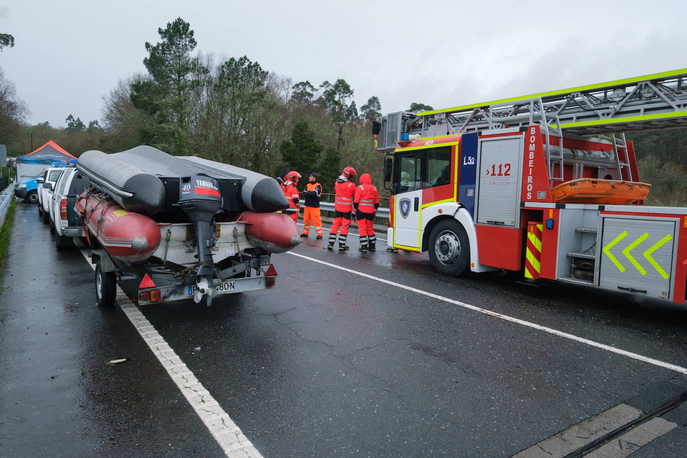 Fotos: Tragedia en Galicia al precipitarse un autobús al río Lérez en Pontevedra