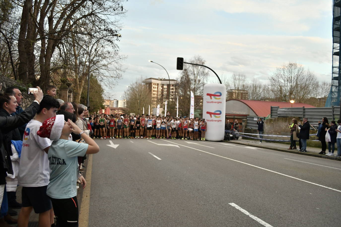 Fotos: Veinte mil asturianos a la carrera para despedir 2022