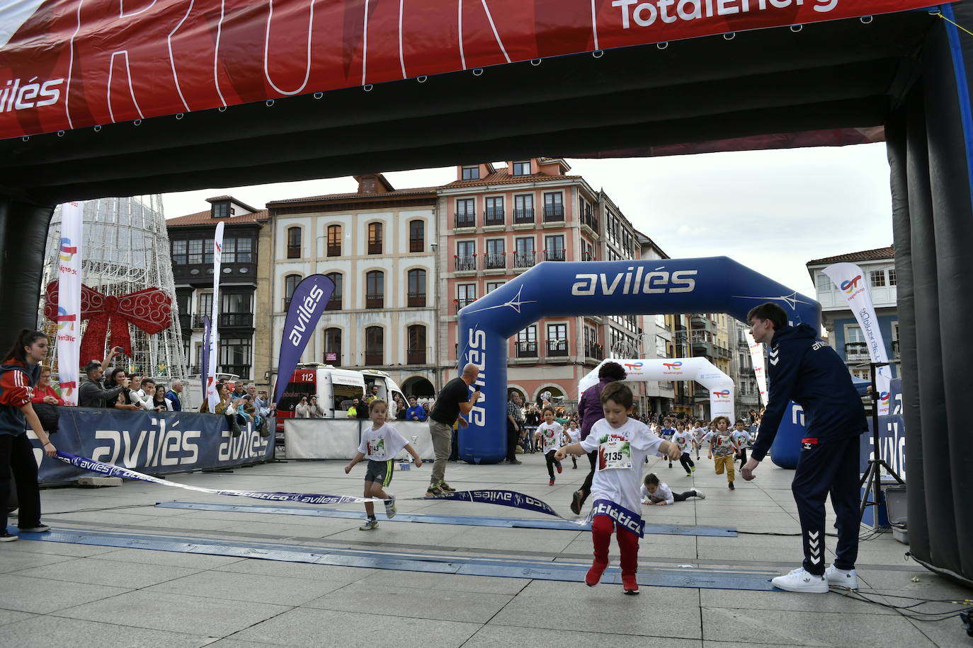 Fotos: Los más pequeños abrieron la competición en Avilés