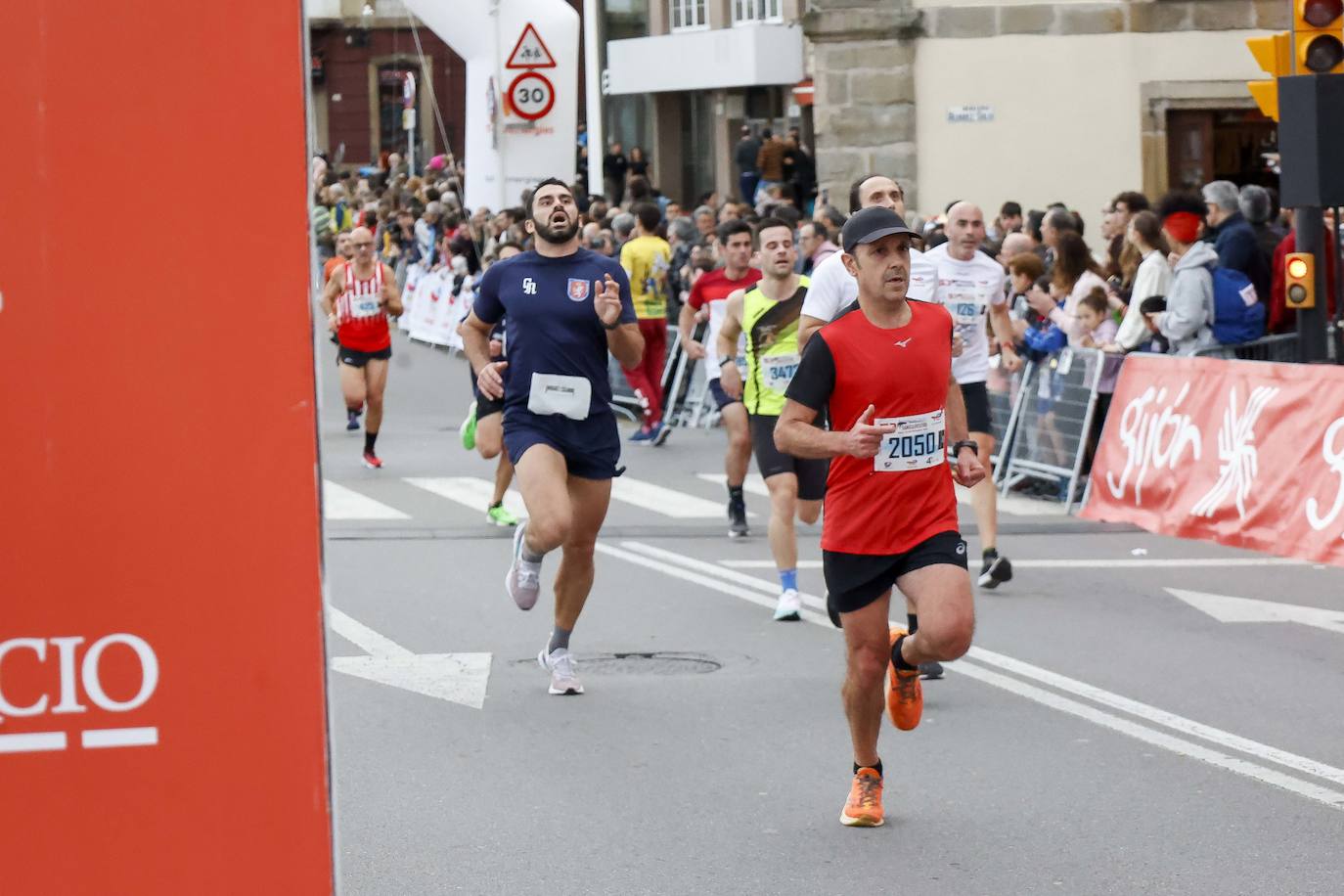 Fotos: Gijón, la más multitudinaria de toda Asturias