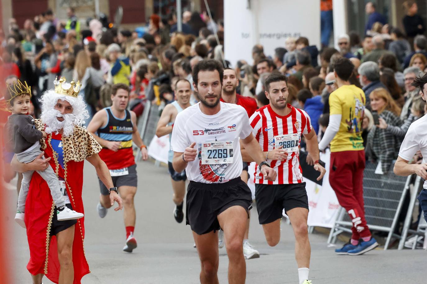 Fotos: Gijón, la más multitudinaria de toda Asturias