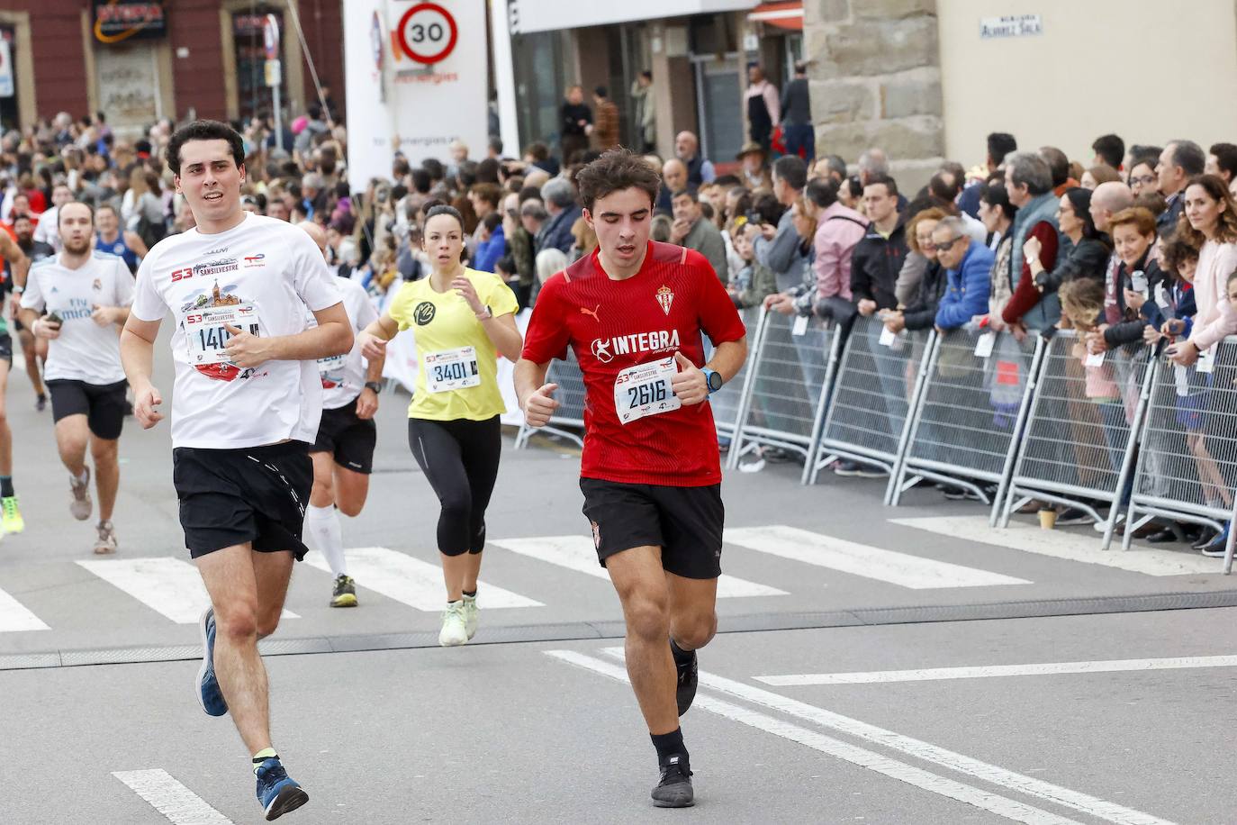 Fotos: Gijón, la más multitudinaria de toda Asturias