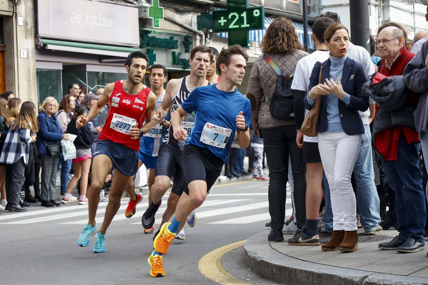 Fotos: Gijón, la más multitudinaria de toda Asturias