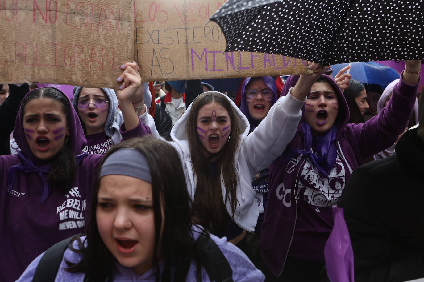 Grito de «libertad» por todas las mujeres en la protesta estudiantil