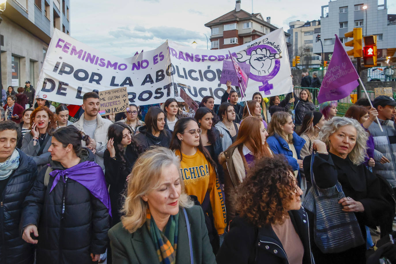 Gijón se echa a la calle por el 8M