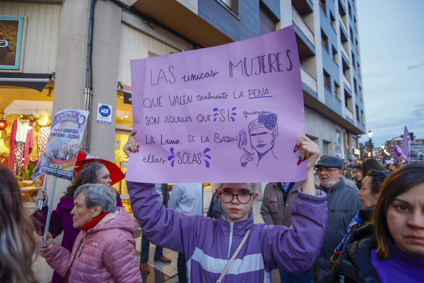 Gijón se echa a la calle por el 8M