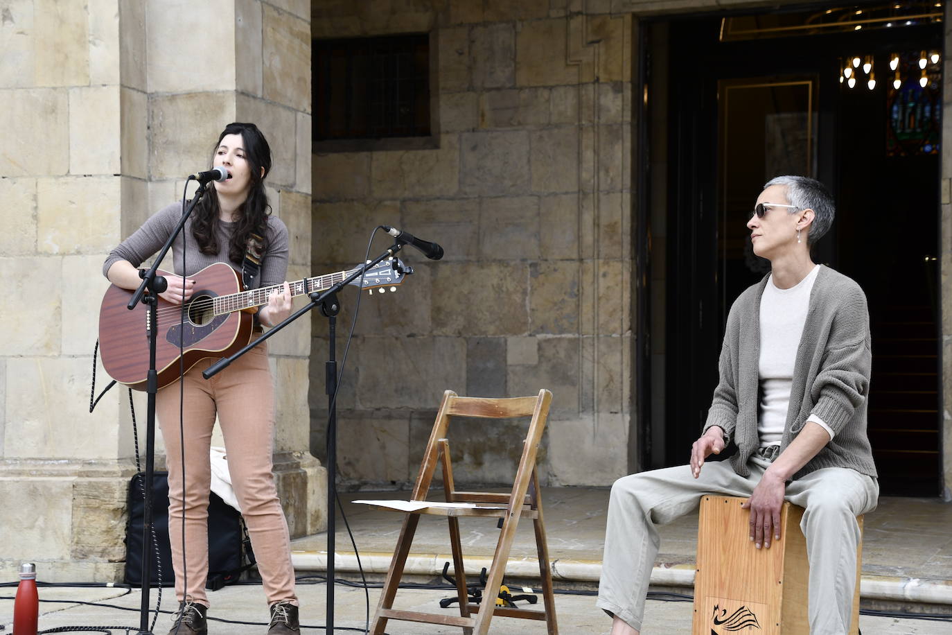 Avilés clama «por todas las que ya no pueden gritar»