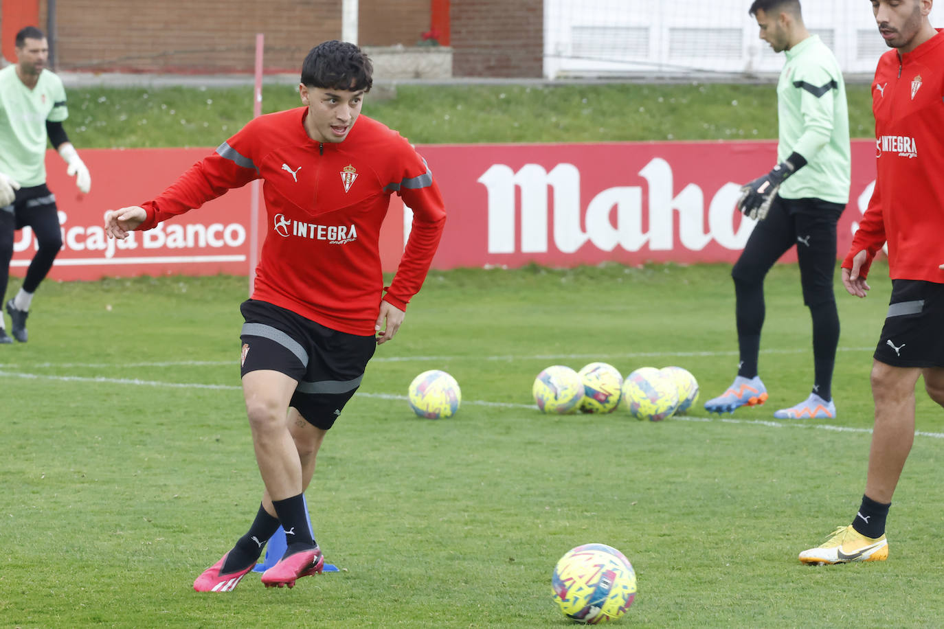 Entrenamiento del Sporting (10/03/2023)