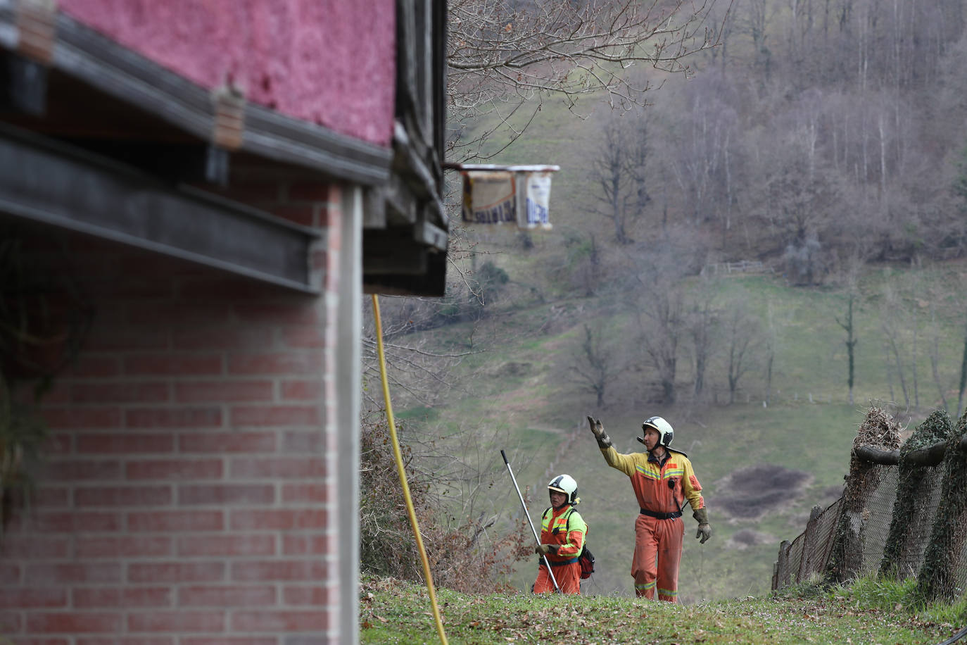 Lucha contra el fuego en Asturias