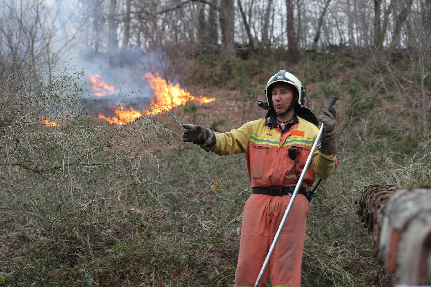 Lucha contra el fuego en Asturias