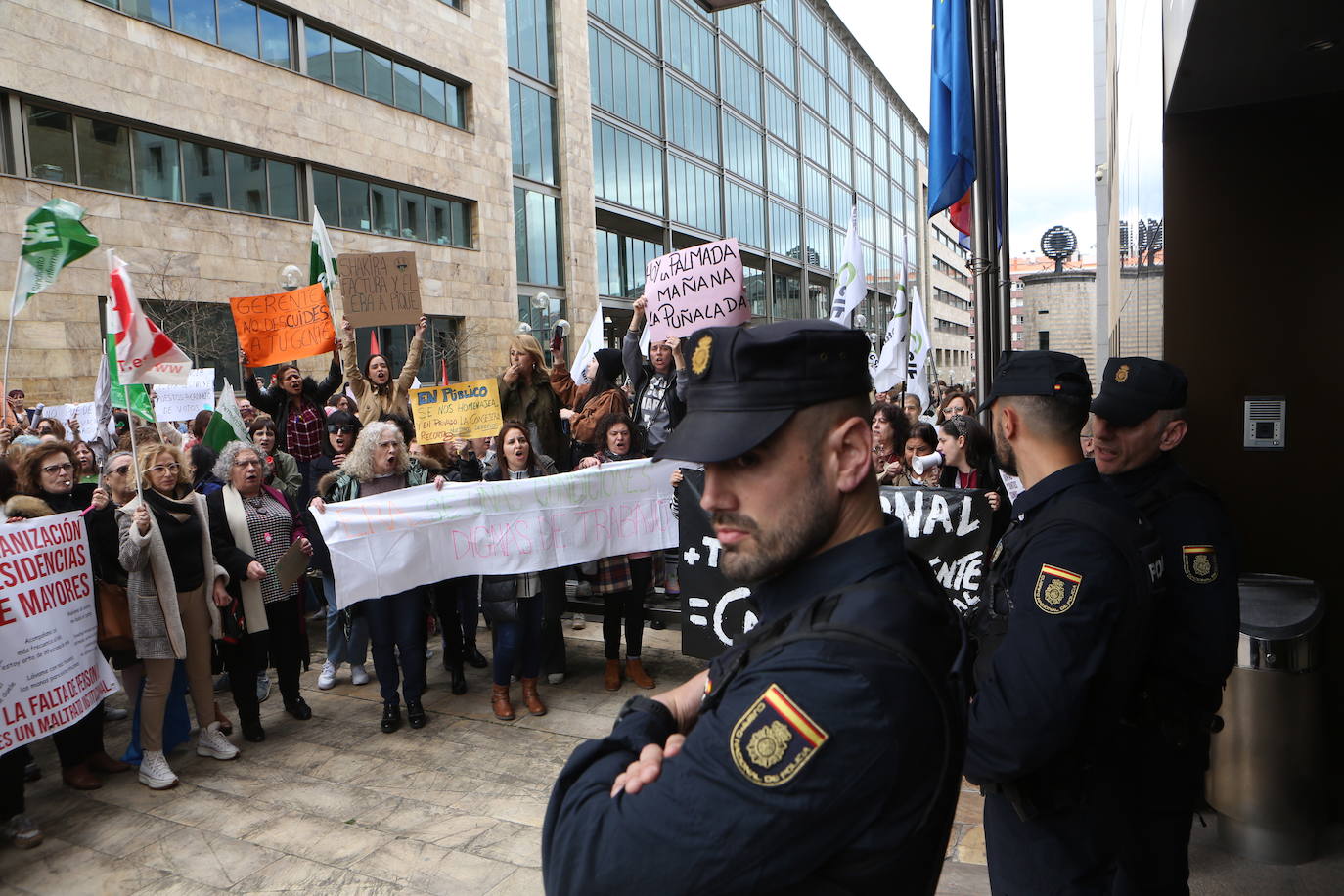 Protesta de la plantilla del ERA en Oviedo