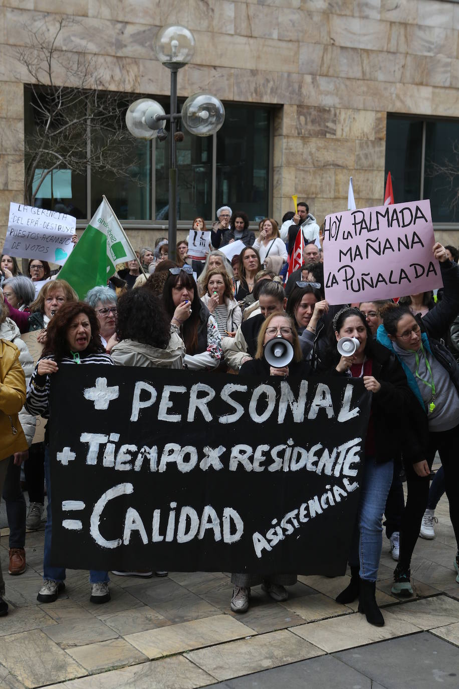 Protesta de la plantilla del ERA en Oviedo