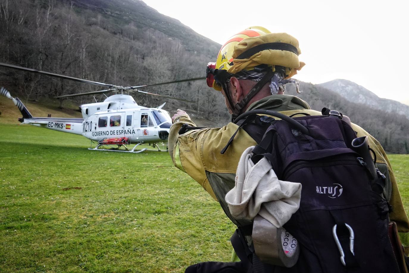 Lucha contra el fuego en Asturias