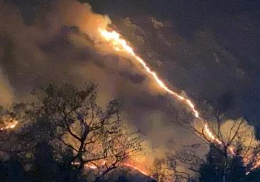 Los incendios forestales castigan el oriente asturiano