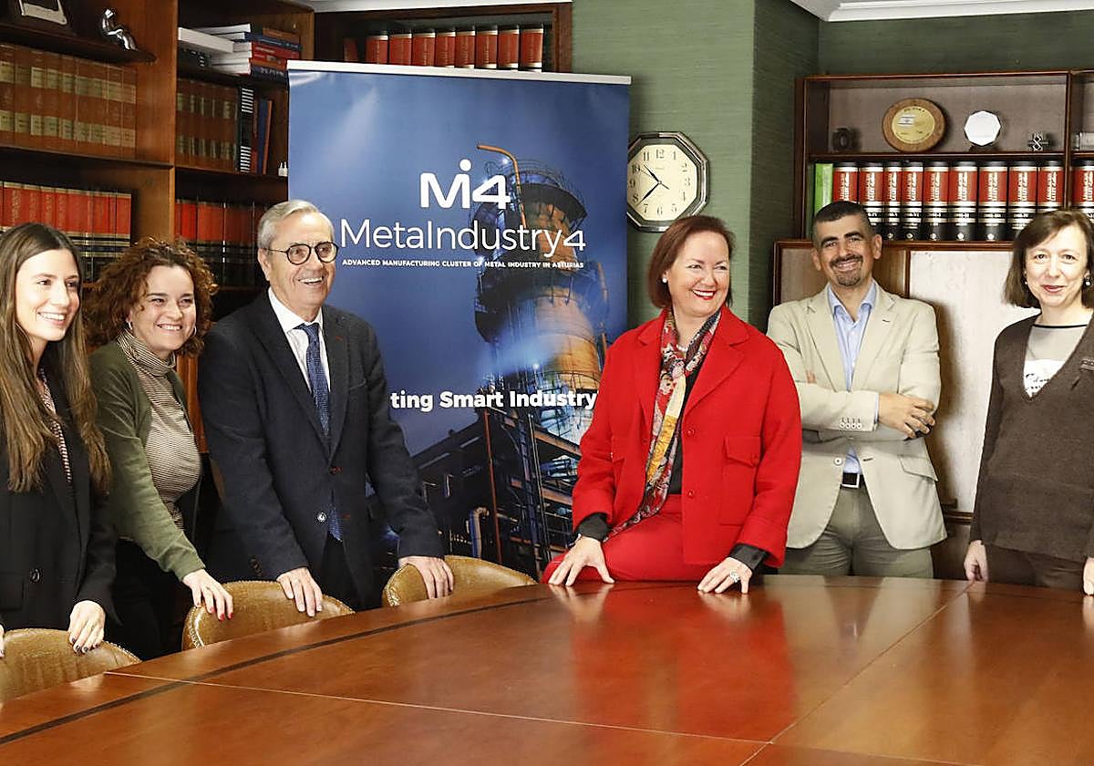 Por la izquierda, Silvia Jiménez, Azucena Jiménez, Antonio Fernández-Escandón, María Pérez, José Ramón Natal y Carmen González.