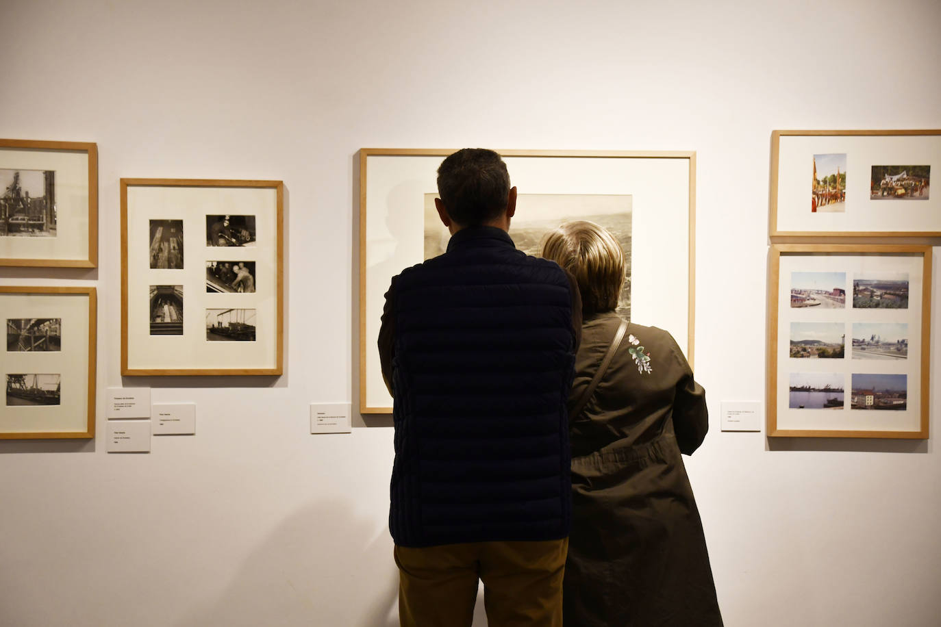 Avilés transforma su historia en fotografías