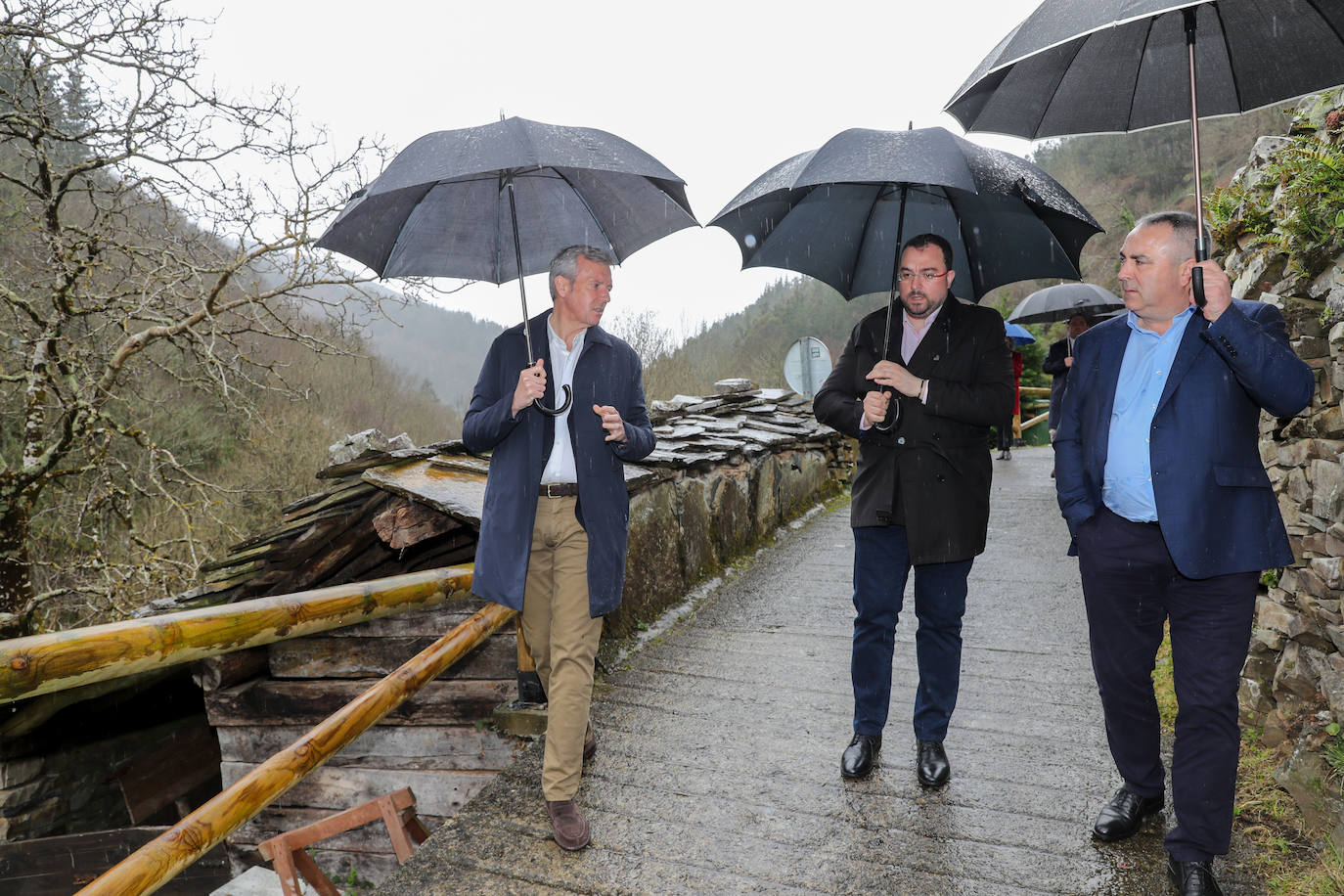 Asturias y Galicia, unidas en Taramundi contra la despoblación