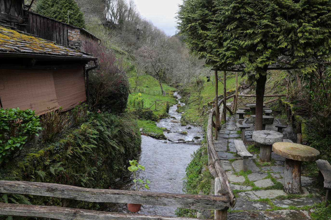 Asturias y Galicia, unidas en Taramundi contra la despoblación