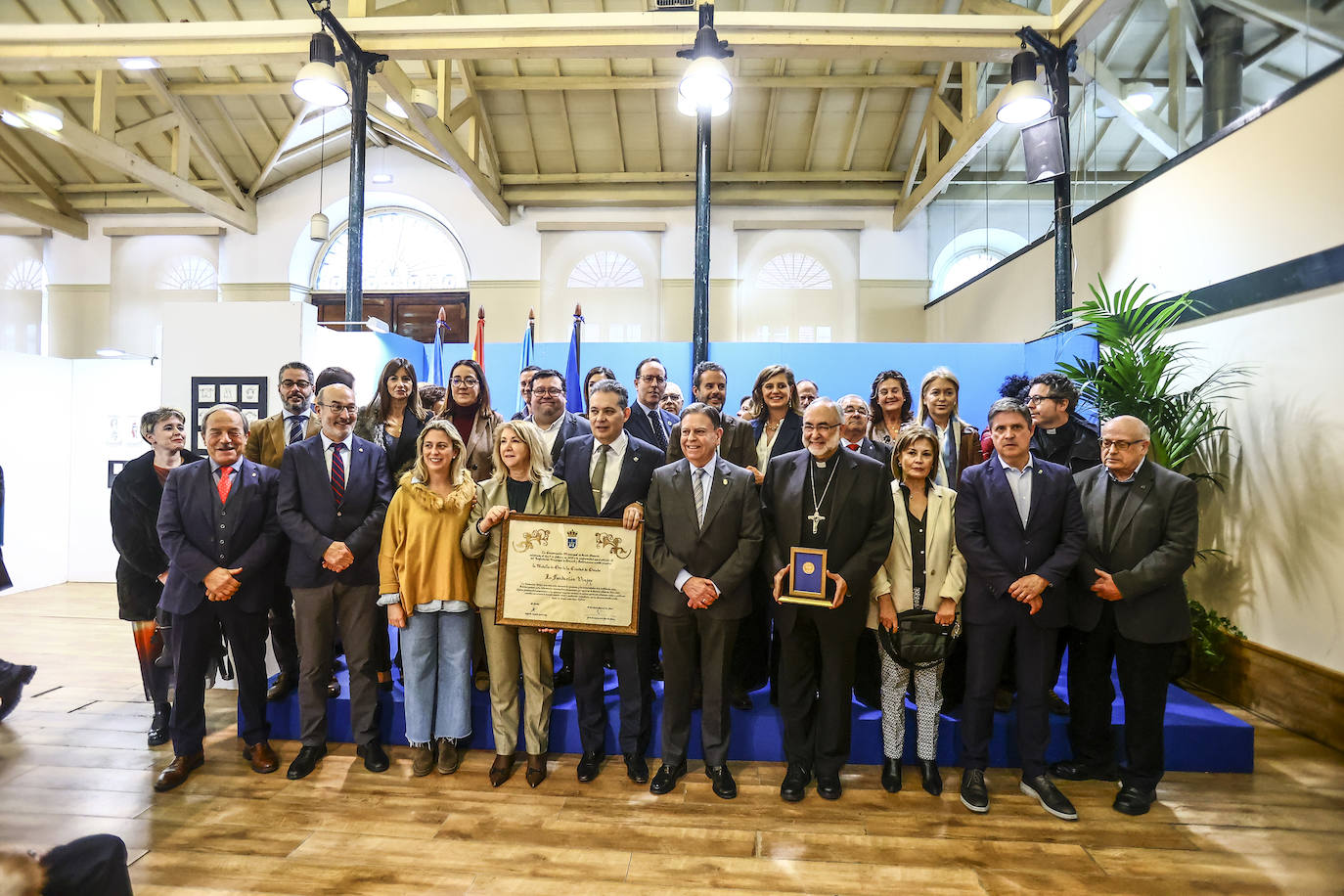 Oviedo reconoce a la Fundación Vinjoy