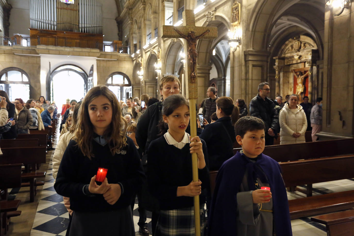 Procesión infantil en la iglesia de San José