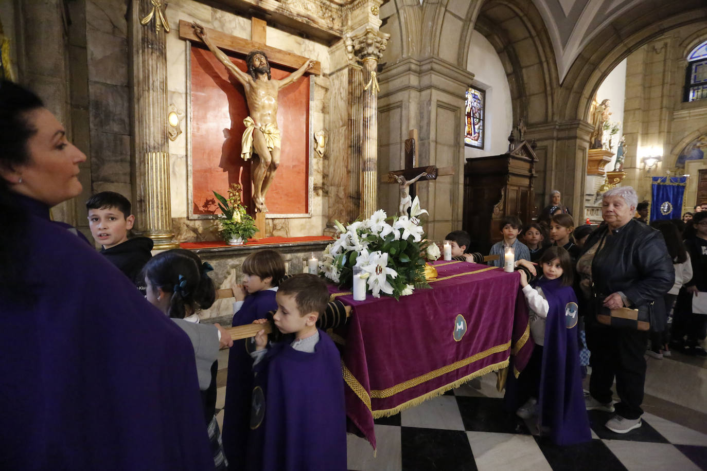 Procesión infantil en la iglesia de San José