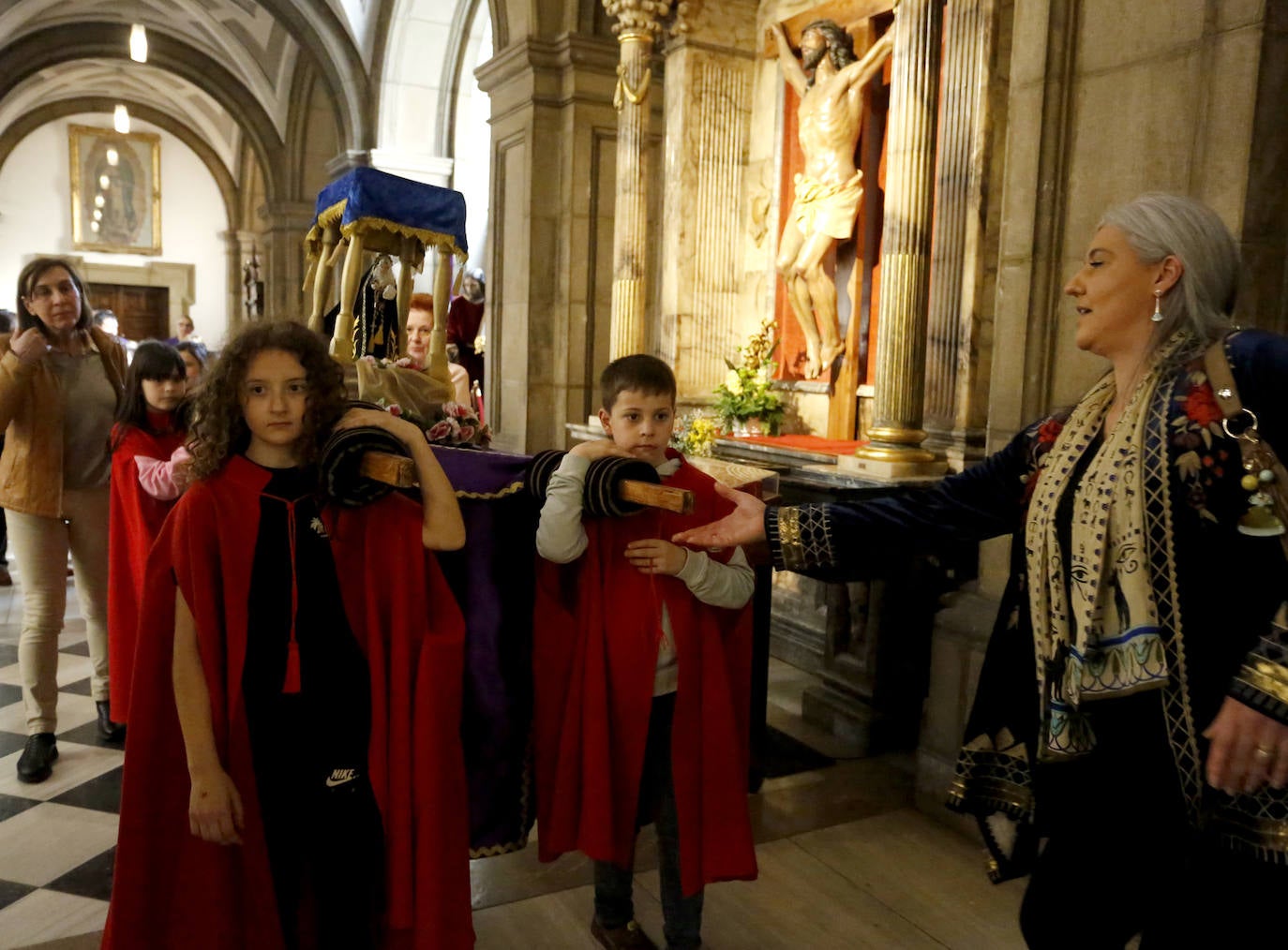 Procesión infantil en la iglesia de San José