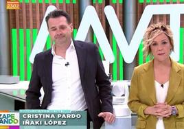 Iñaki López y Cristina Pardo, presentadores de 'Más vale tarde', durante una conexión en 'Zapeando'.