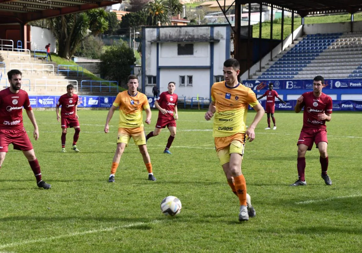 El Llaranes Remonta Al Navarro Y Puede Soñar Con El Ascenso | El ...