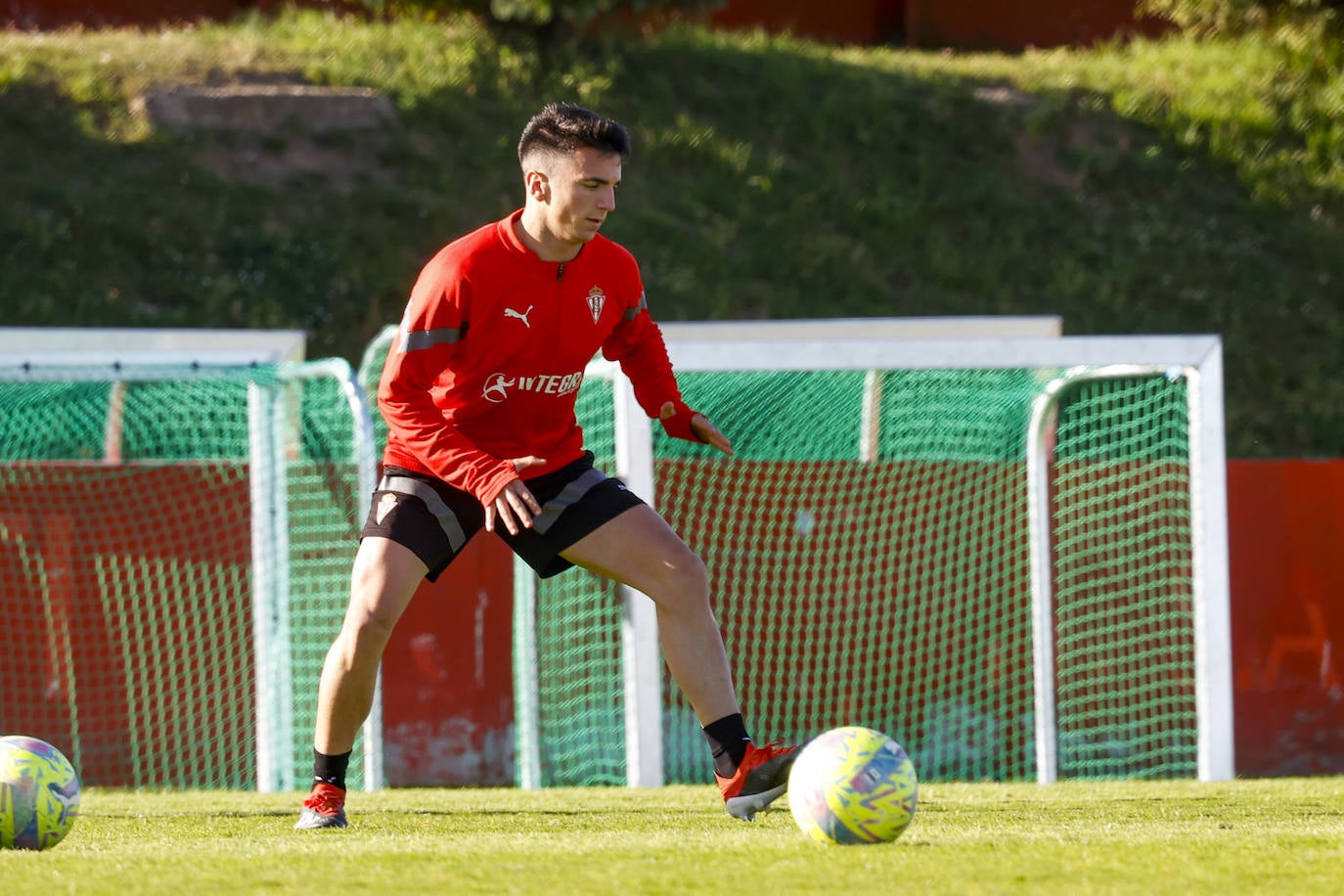 Entrenamiento del Sporting (27/03/2023)
