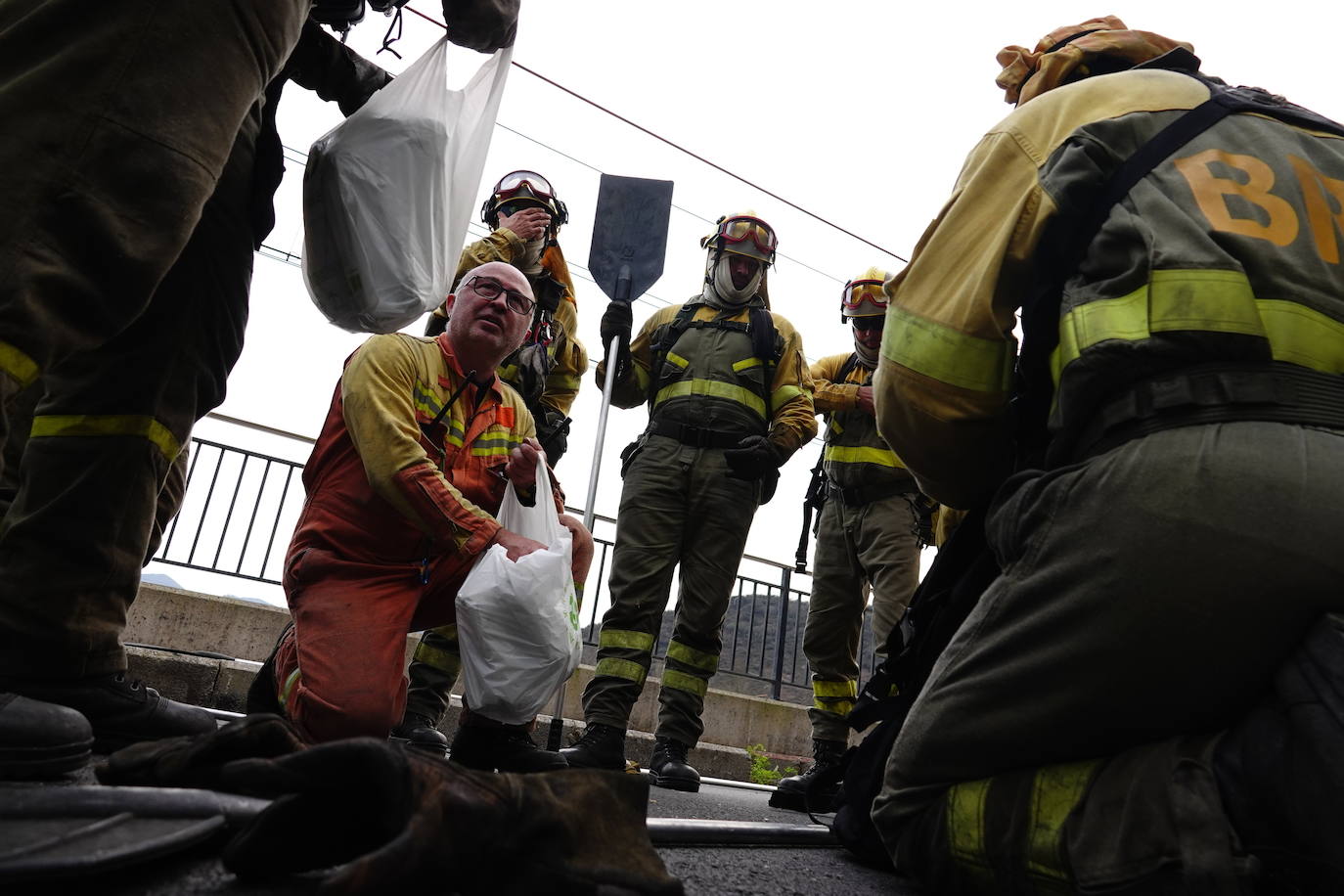 La dura lucha contra el fuego en Asturias