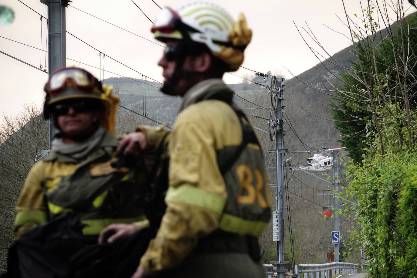 La dura lucha contra el fuego en Asturias