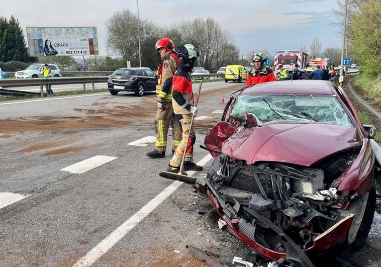 Estado en el que quedó el coche que provocó el accidente