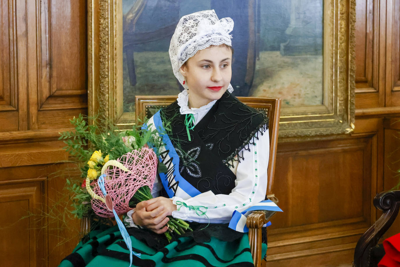 Imposición de bandas a la Xana, Xanina y damas