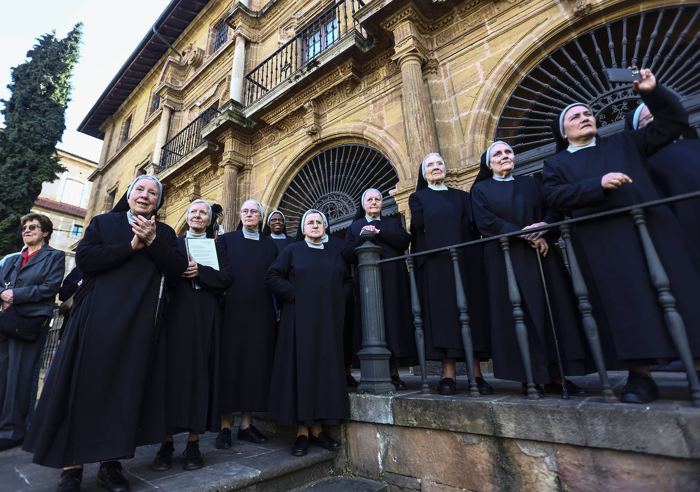 Domingo de Ramos: procesión de la Sagrada Lanzada en Oviedo