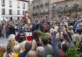 Multitudinario Domingo de Ramos en Gijón