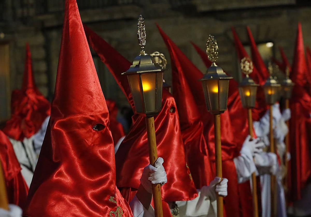 Procesión del Martes Santo en Avilés