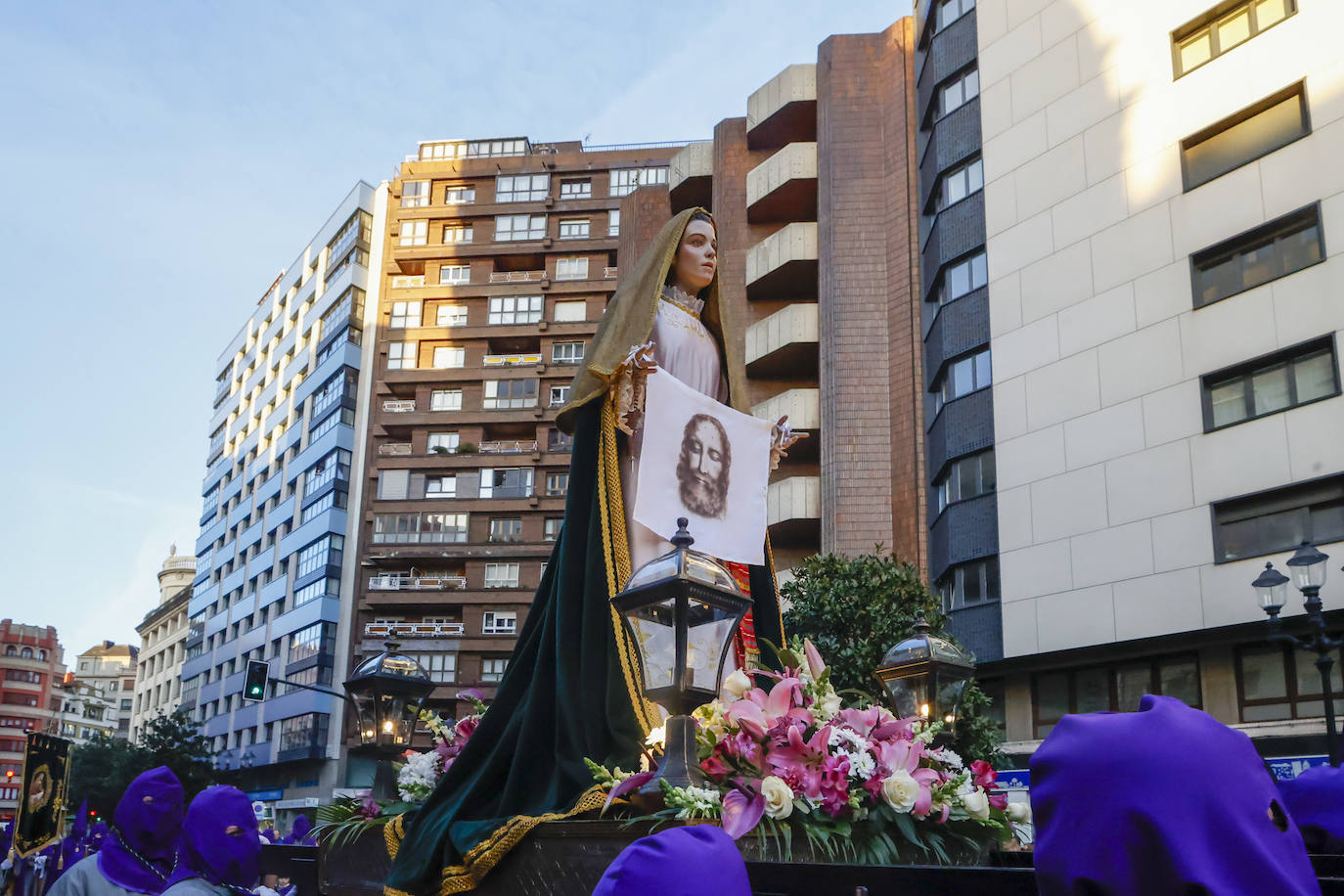 Éxito en Gijón con un Encuentro contra el «laicismo más hostil»