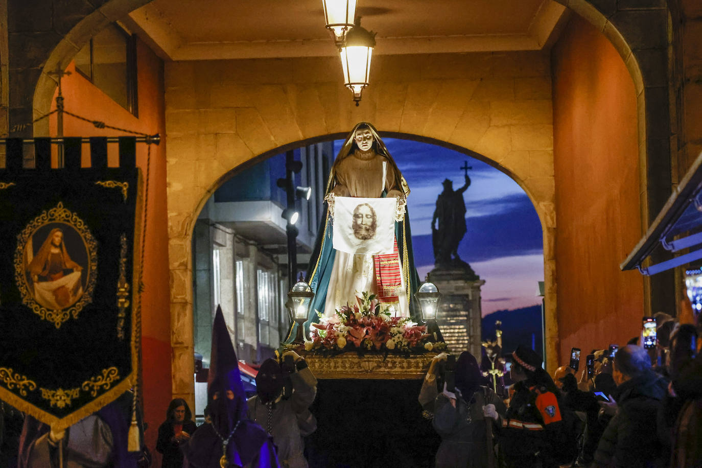 Éxito en Gijón con un Encuentro contra el «laicismo más hostil»