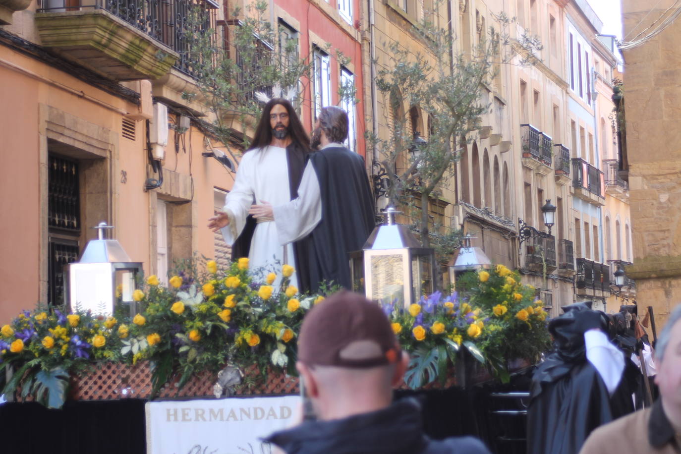 Emoción en Avilés con la Hermandad El Beso de Judas