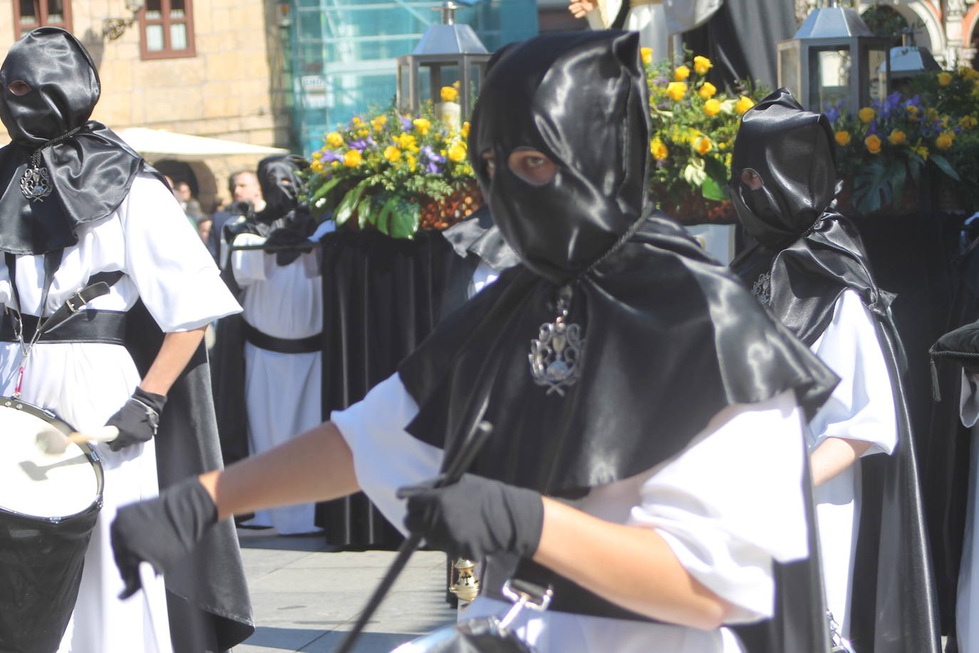 Emoción en Avilés con la Hermandad El Beso de Judas