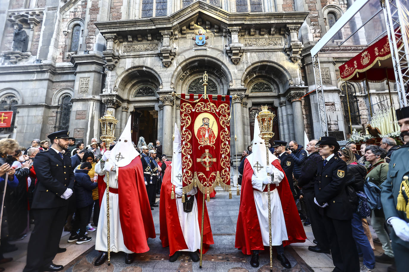 Una multitud en la procesión de la libertad