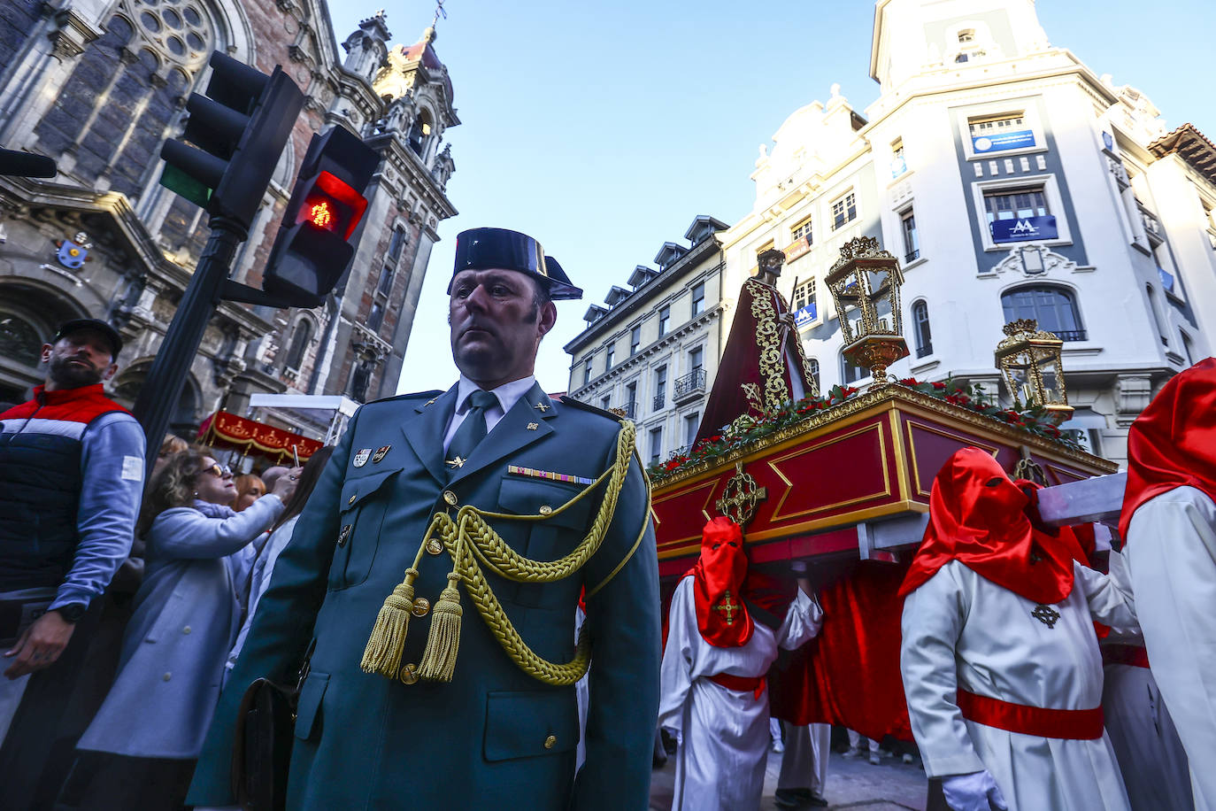 Una multitud en la procesión de la libertad