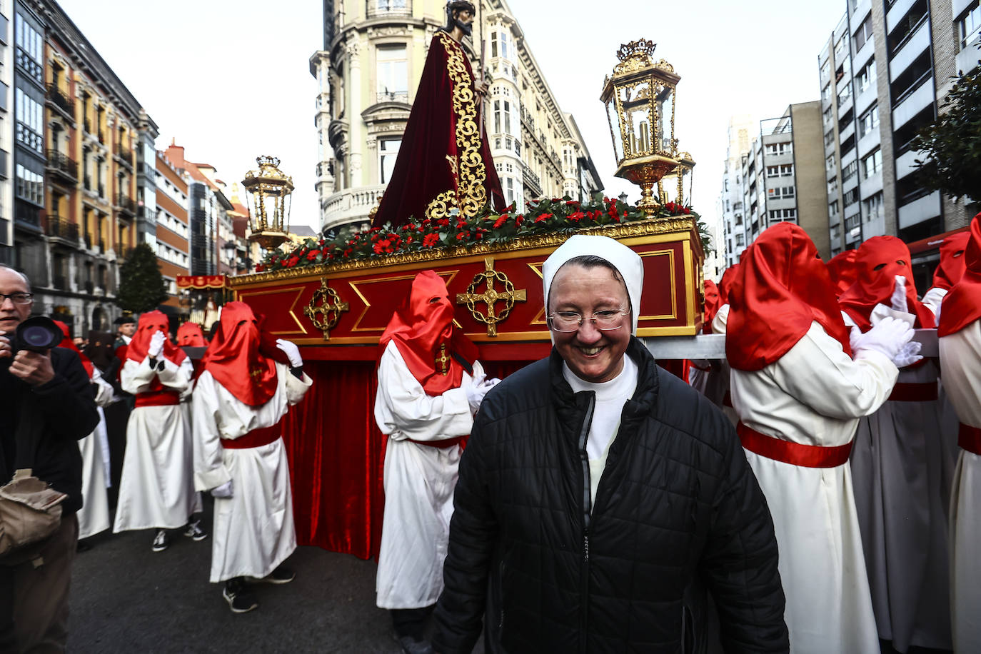 Una multitud en la procesión de la libertad