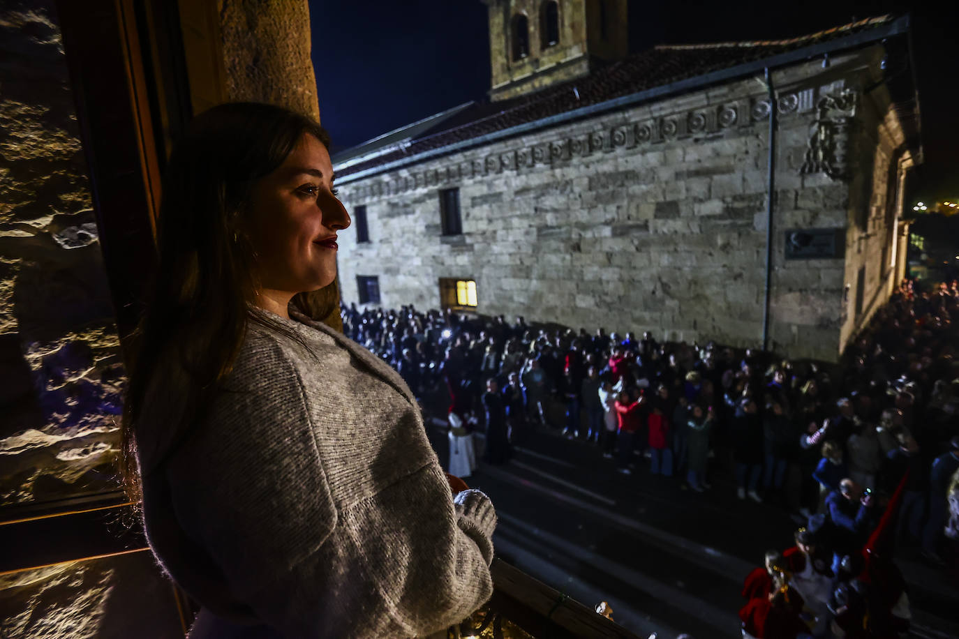 La Madrugá conmueve a los fieles en Oviedo