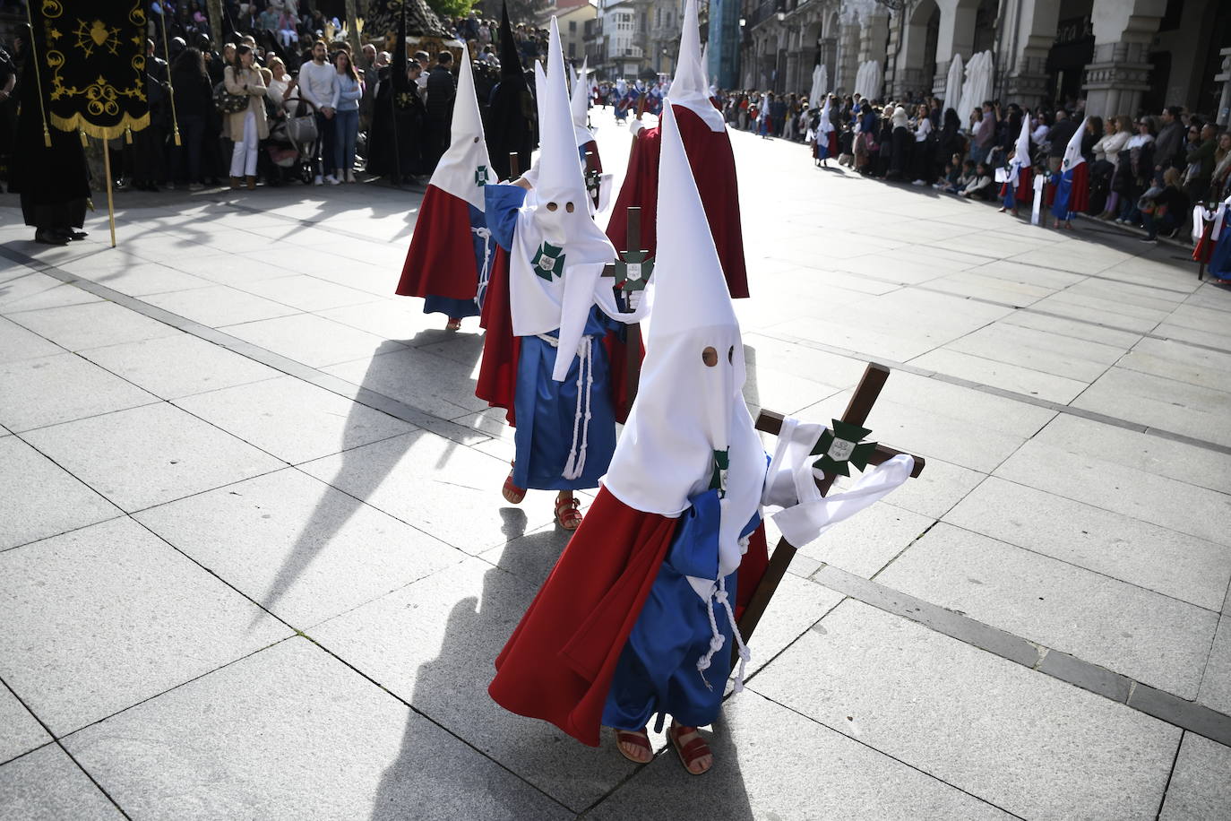 Devoción en Avilés por el Santo Entierro